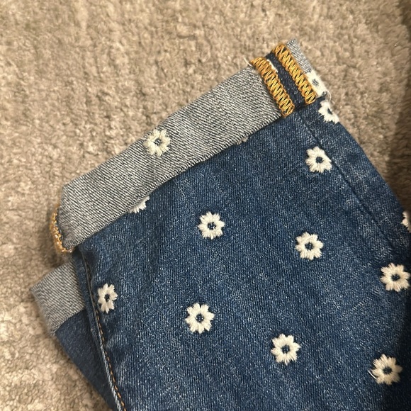 Brand New Driftwood Jeans with Flower Embroidery - Picture 4 of 5